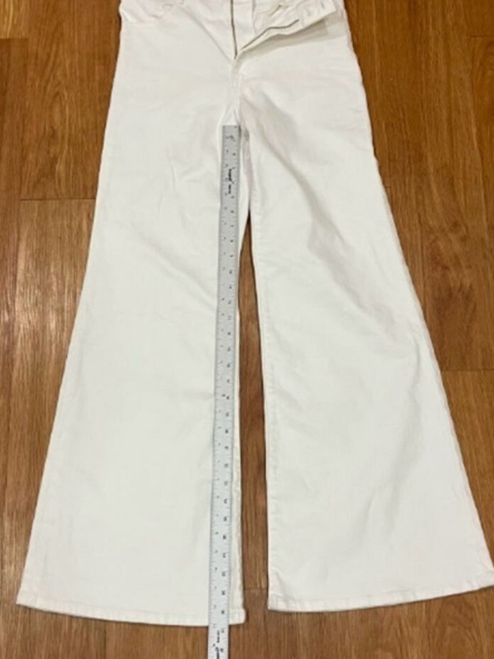 Levi’s Ribcage Bells Jeans - White 28 NEW - Picture 4 of 6